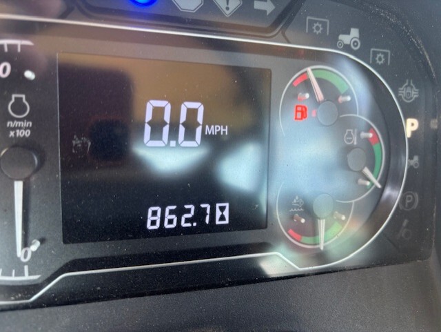 2024 John Deere 5100E Image 6