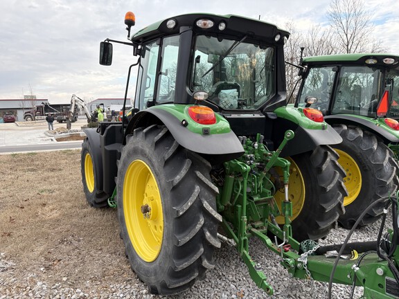 2023 John Deere 6110M