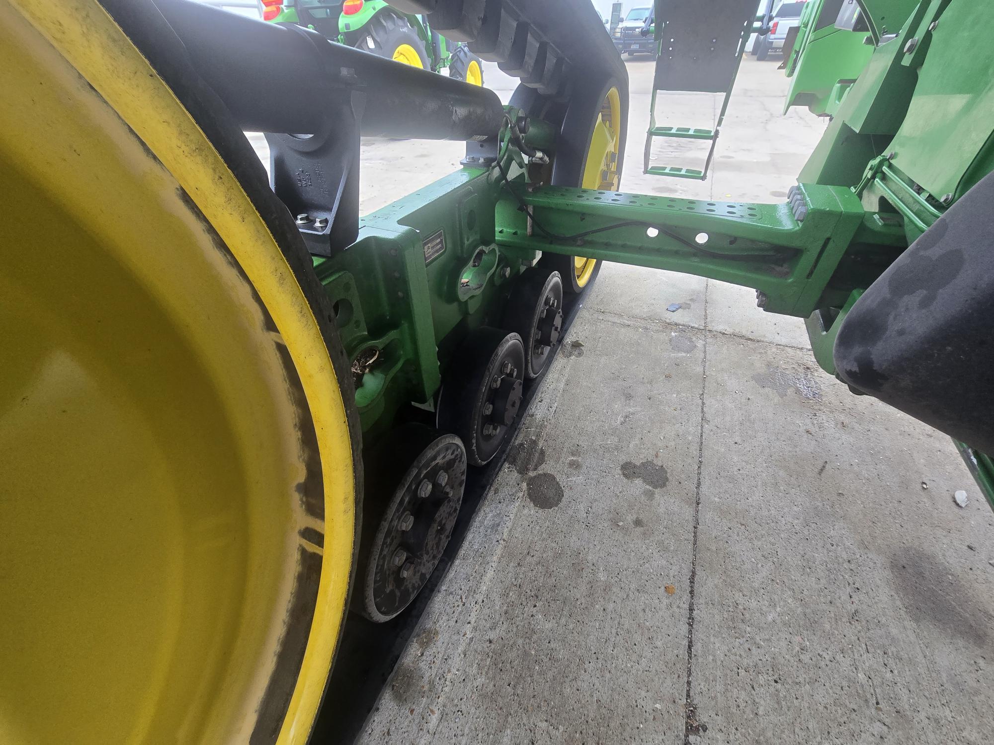 2023 John Deere 8RT 410 Image 10