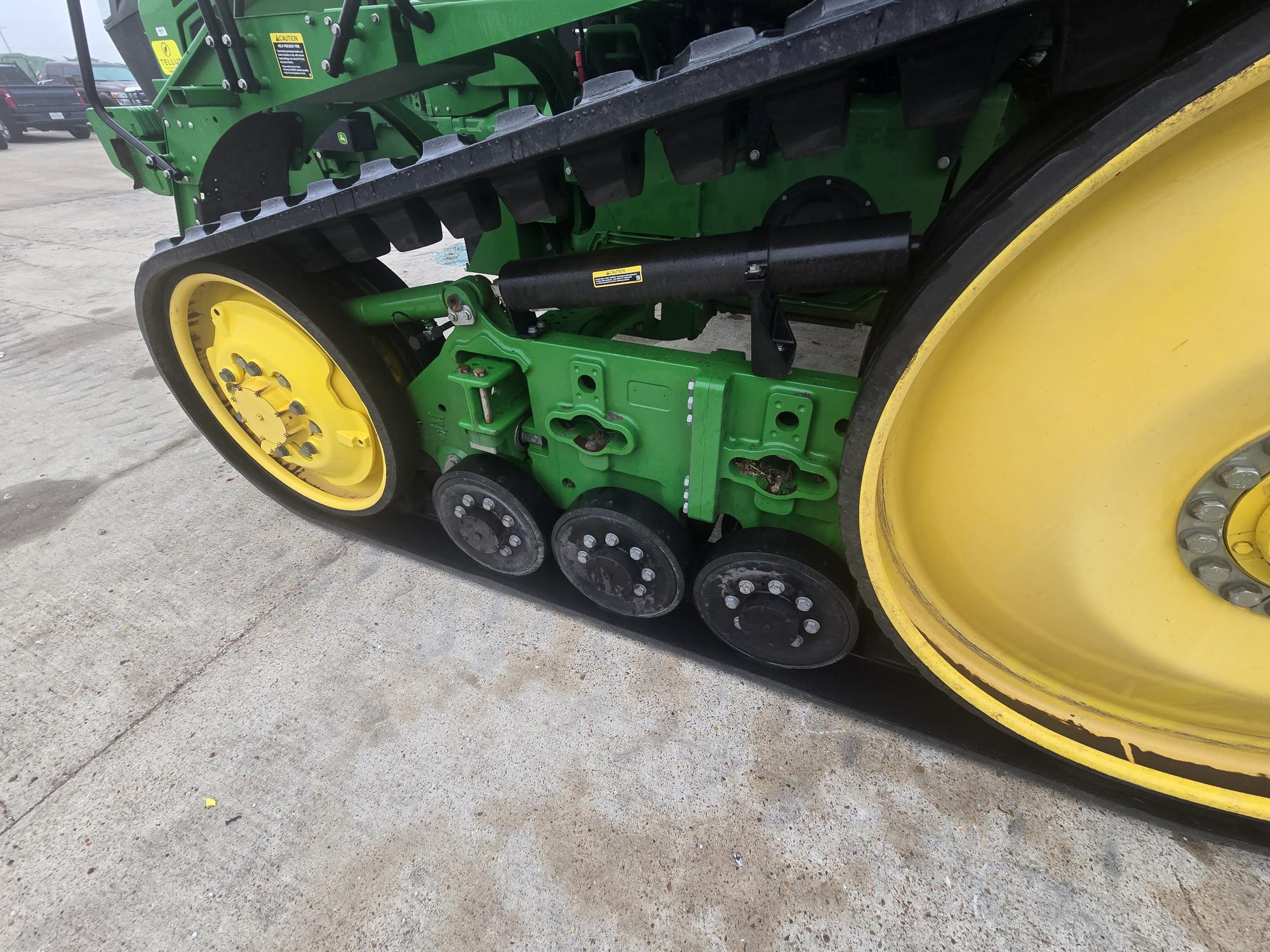 2023 John Deere 8RT 410 Image 11