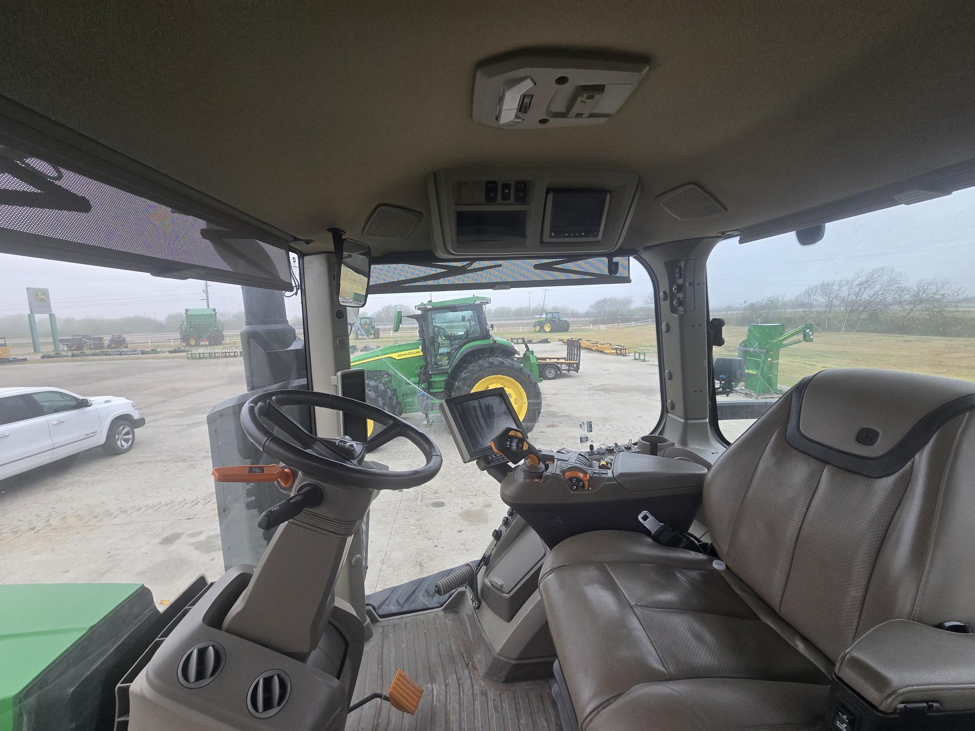 2023 John Deere 8RT 410 Image 15