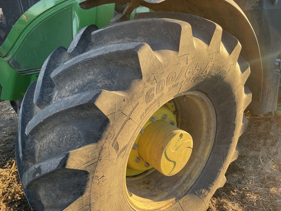2025 John Deere 6R 155 - Photo16