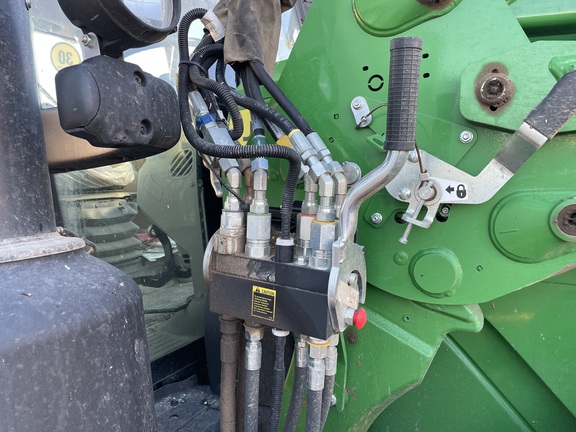 2025 John Deere 6R 155 - Photo7