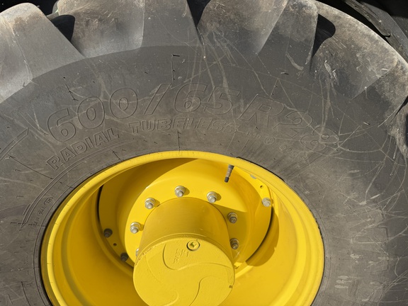 2025 John Deere 6R 155 - Photo9