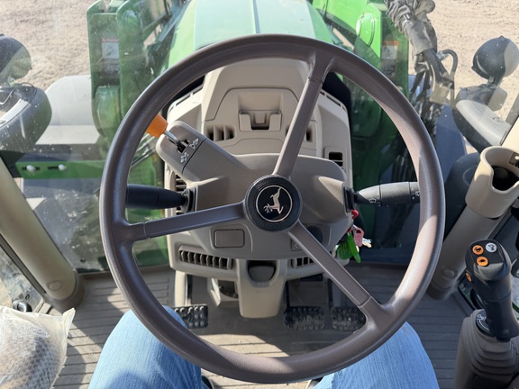 2025 John Deere 6R 155 - Photo38