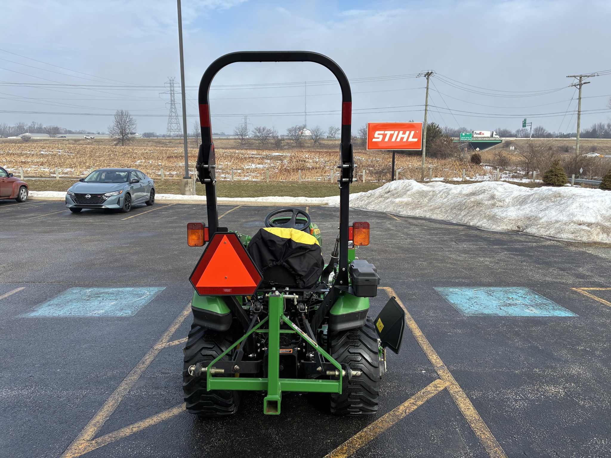 2012 John Deere 1023E Image 4