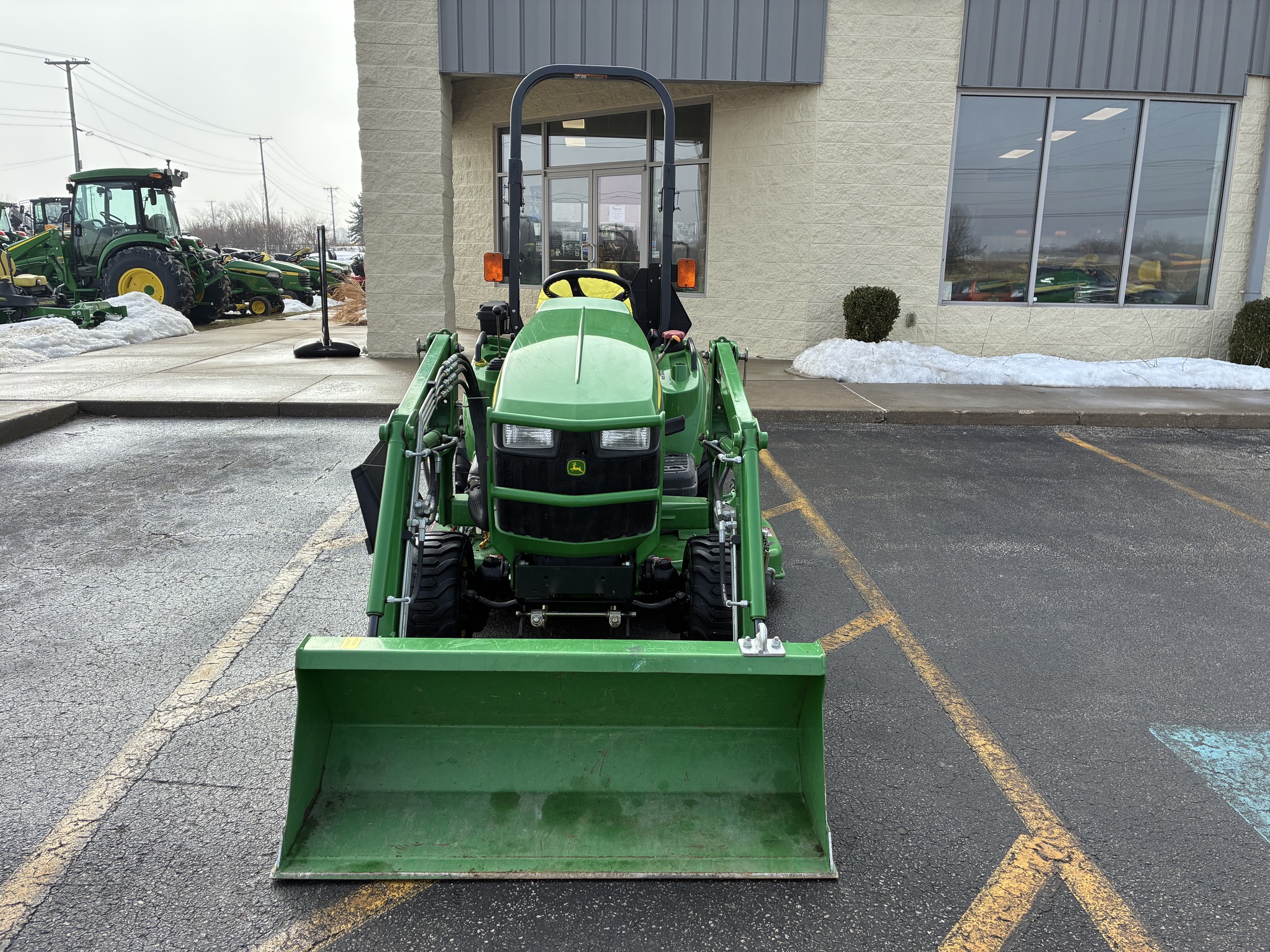 2012 John Deere 1023E Image 8