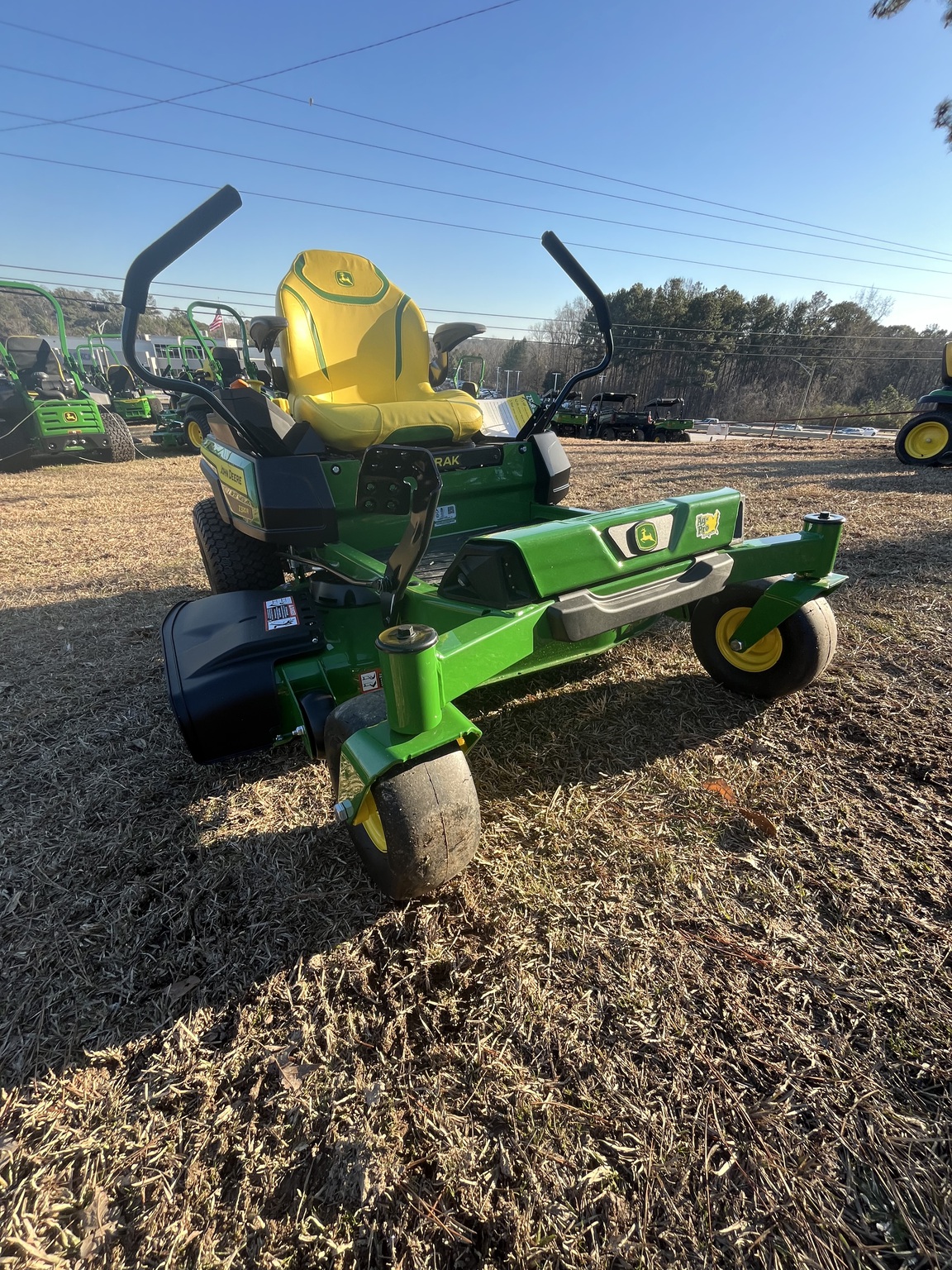 2026 John Deere Z320R Image 2