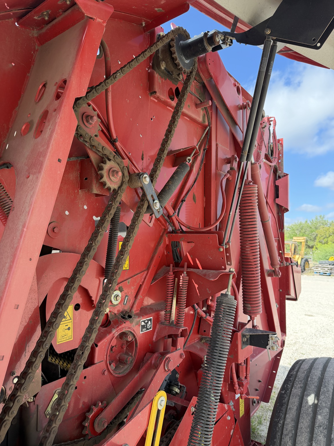 2020 New Holland Rollbelt 560 Image 14