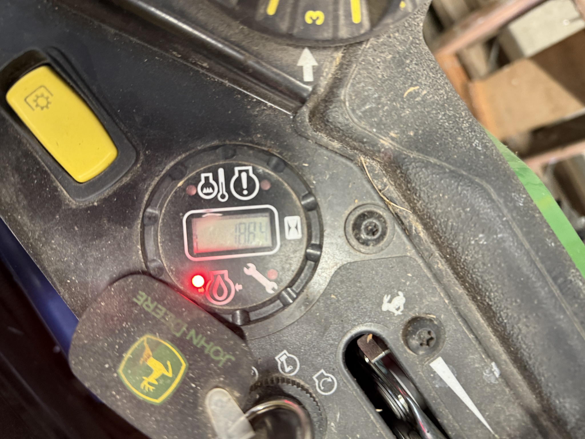 2025 John Deere Z950R Image 6