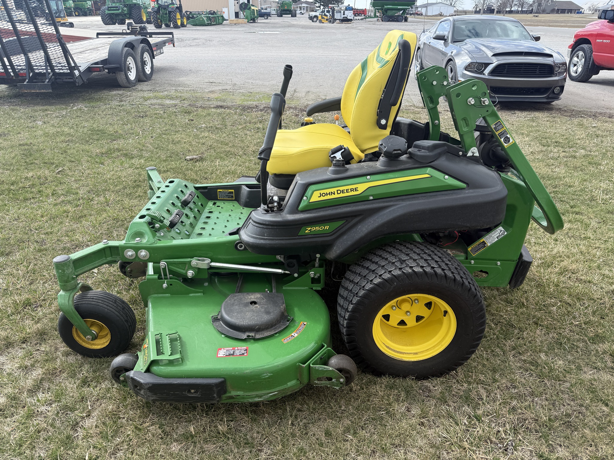 2025 John Deere Z950R Image 3