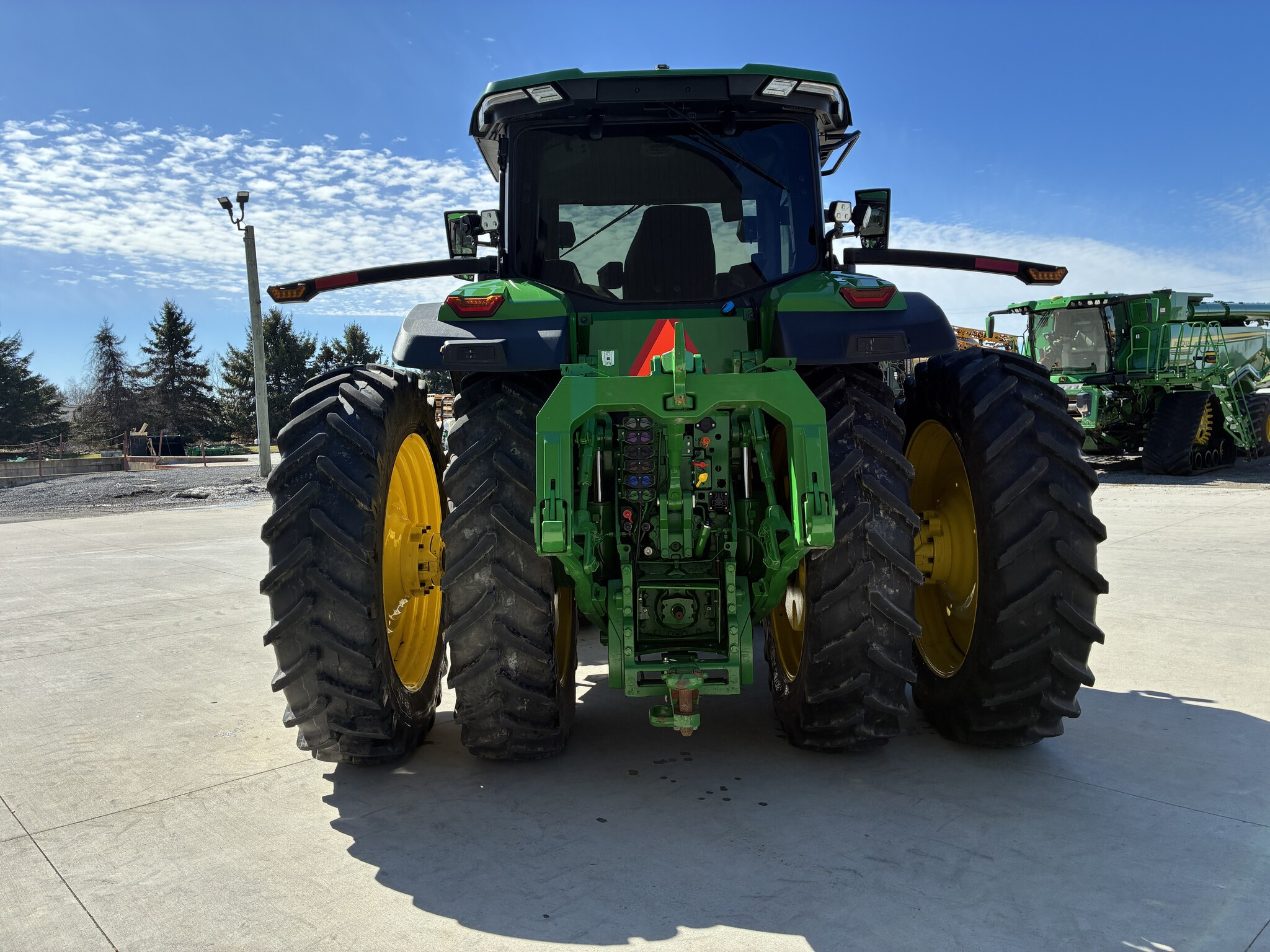 2023 John Deere 8R 410 Image 4