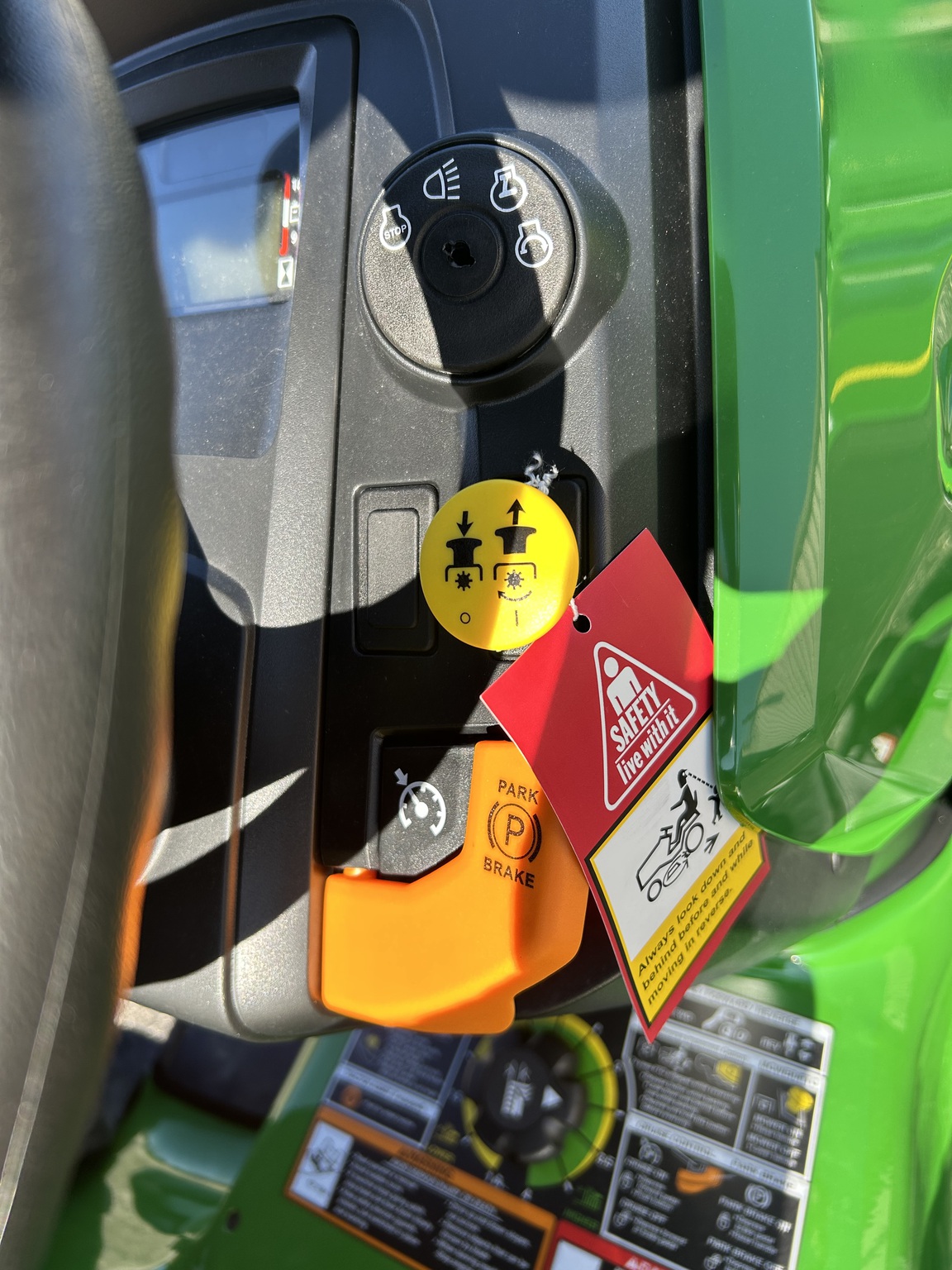 2026 John Deere X350 Image 13