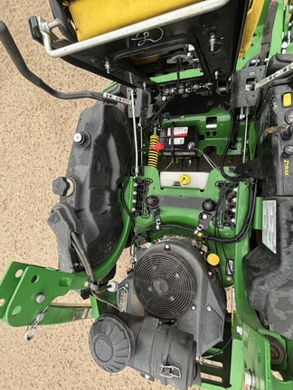 Used 2016 John Deere Z930M Zero Turn Mowers at Horizon Ag & Turf in Vermilion, AB - Photo9