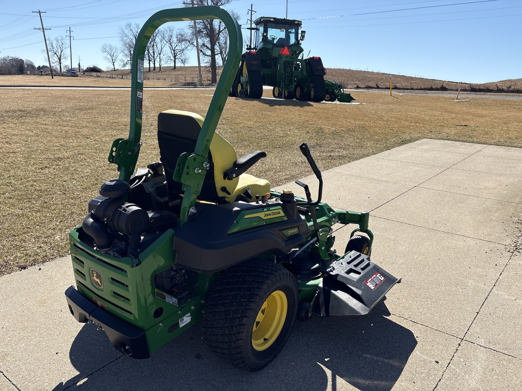  2023 John Deere Z930R at Heritage Tractor in Geneseo, IL