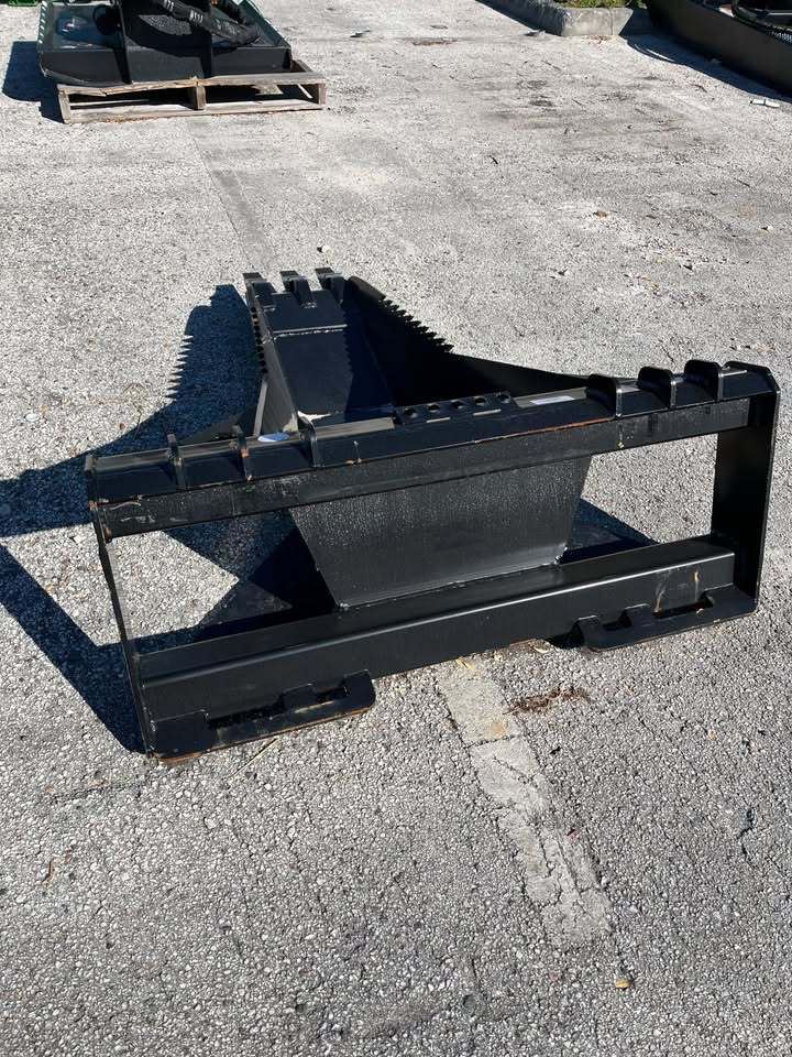 Blue Diamond Stump Bucket 102015 Image 3