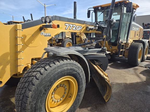 Photo of a 2018 John Deere 772G