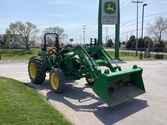 Photo of 2022 John Deere 5075E