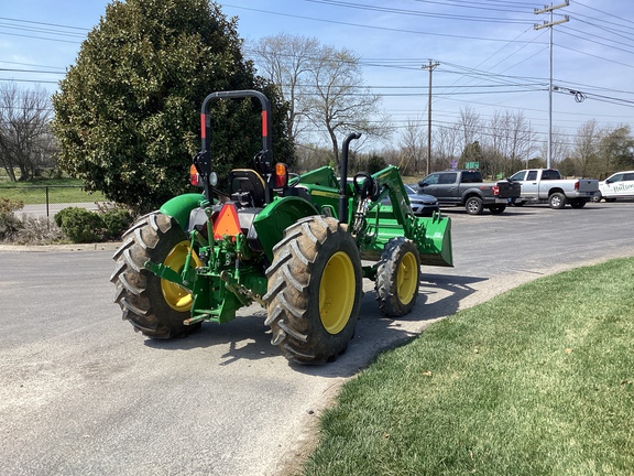 Photo of 2022 John Deere 5075E