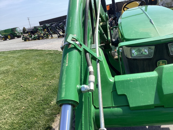 Photo of 2022 John Deere 5075E