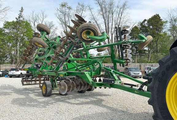 2013 John-Deere 2720