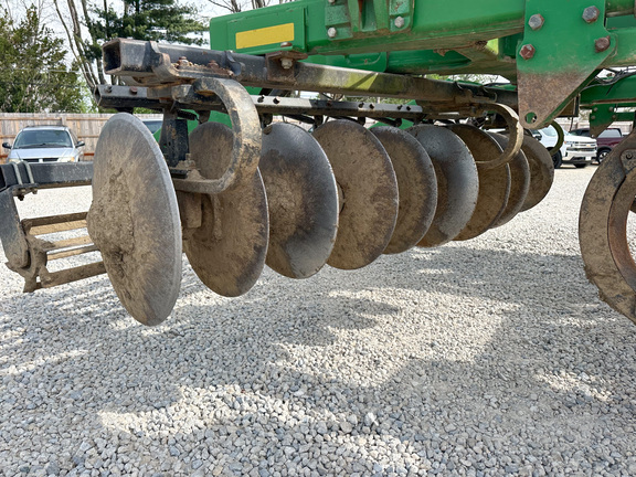 2013 John-Deere 2720