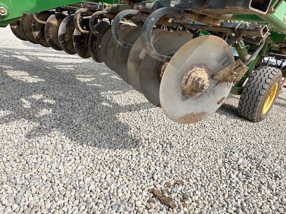 2013 John-Deere 2720