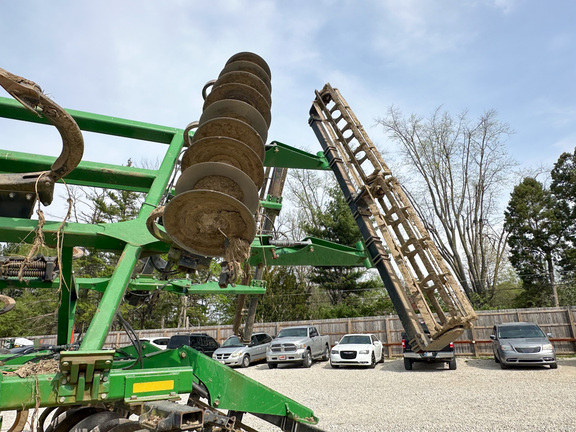 2013 John-Deere 2720