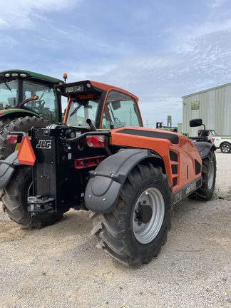 2025 JLG AG823