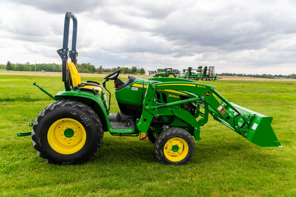 New In-Stock 2026 John Deere 3033R Compact Utility Tractors at Koenig Equipment in Urbana, OH - Photo1