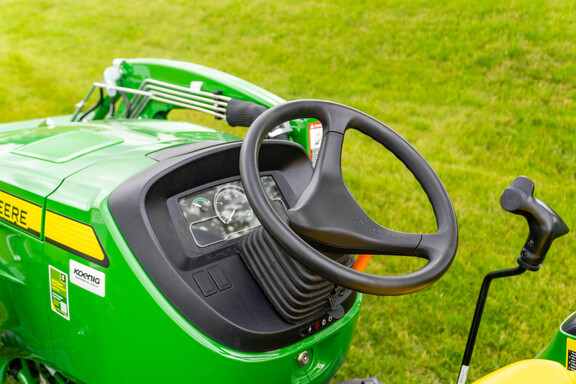 New In-Stock 2026 John Deere 3033R Compact Utility Tractors at Koenig Equipment in Urbana, OH - Photo12