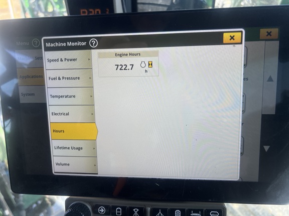 Photo of 2025 John Deere 412R