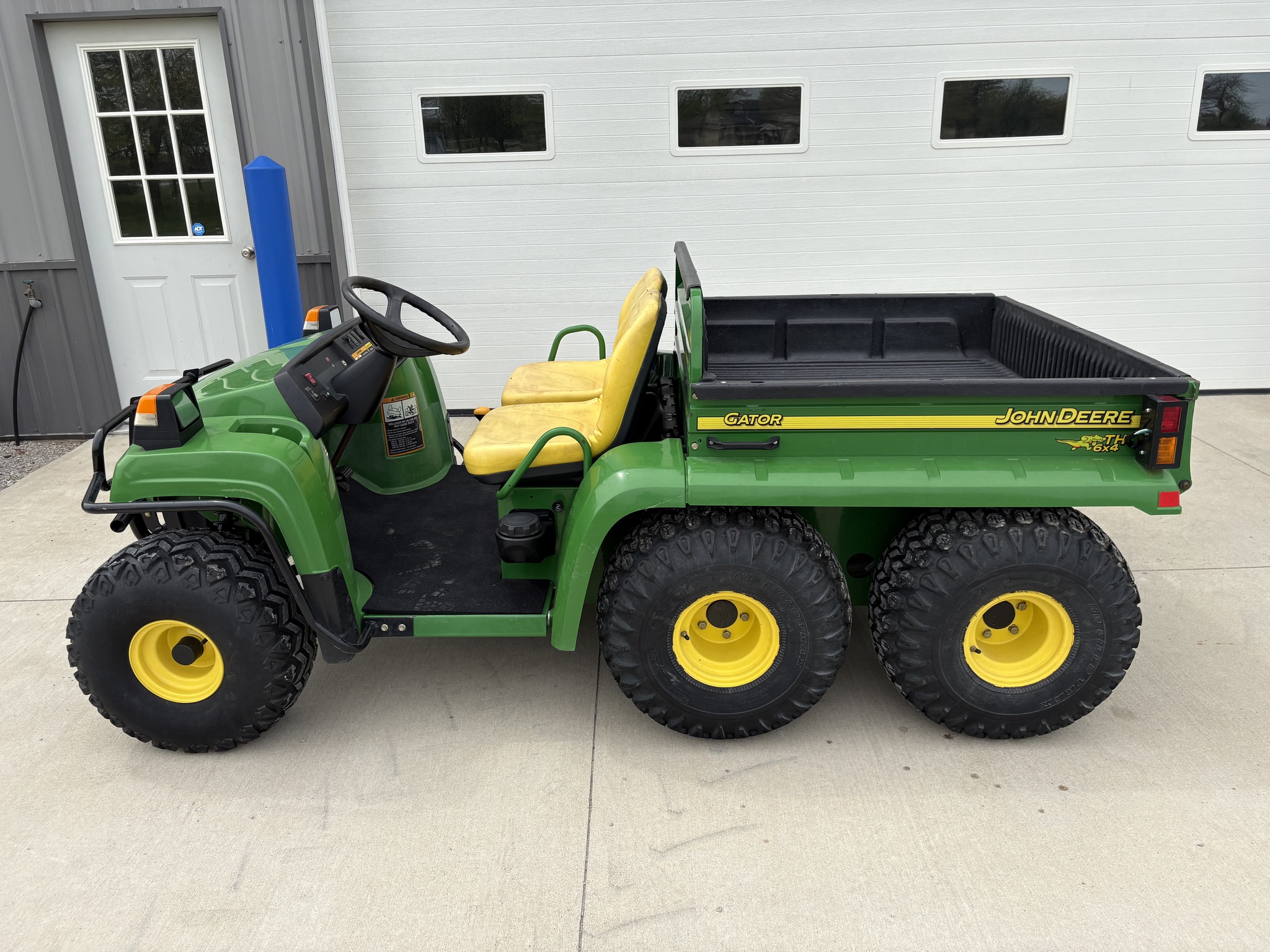 2007 John Deere TH 6X4 Image 8