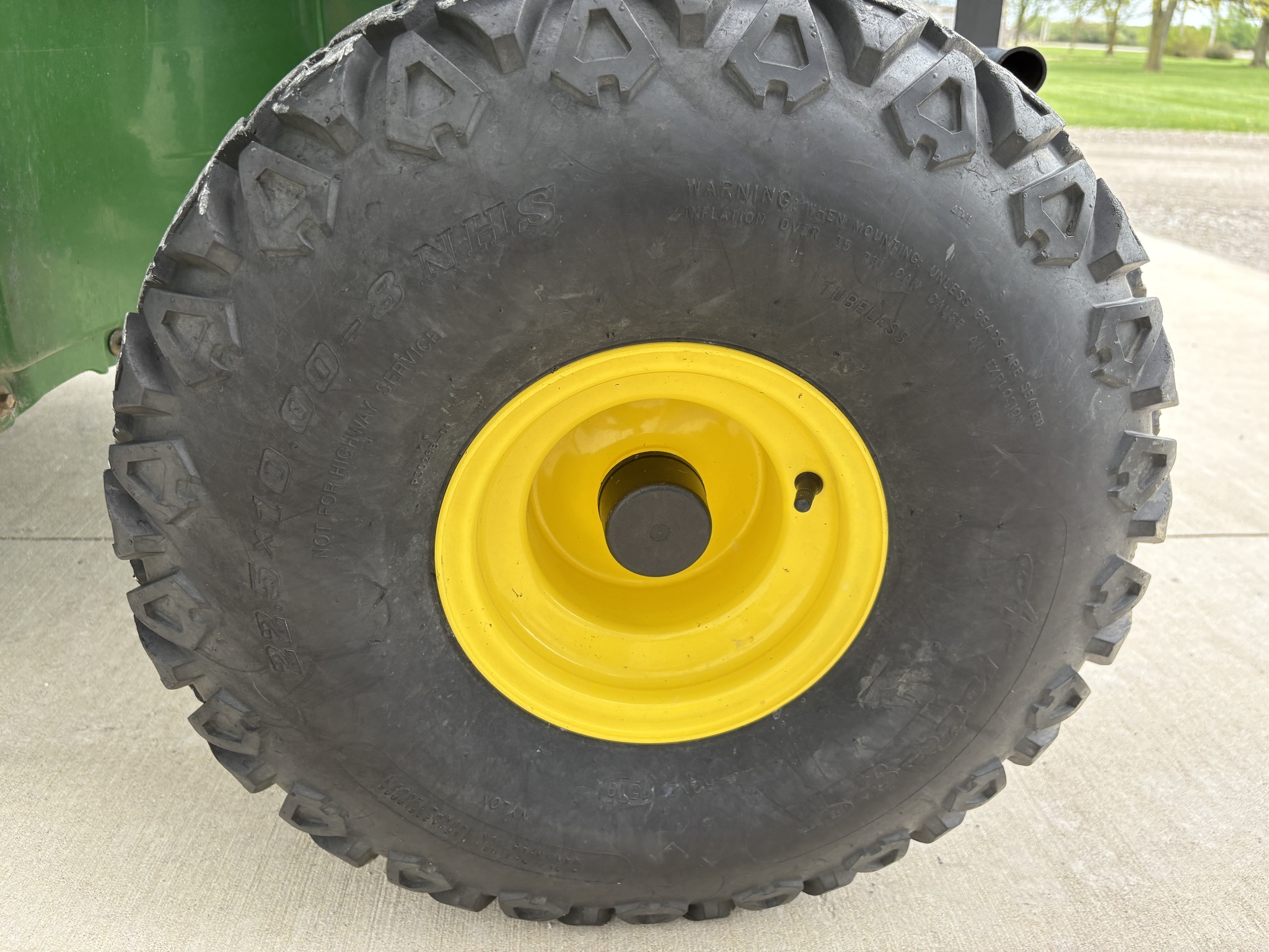 2007 John Deere TH 6X4 Image 21