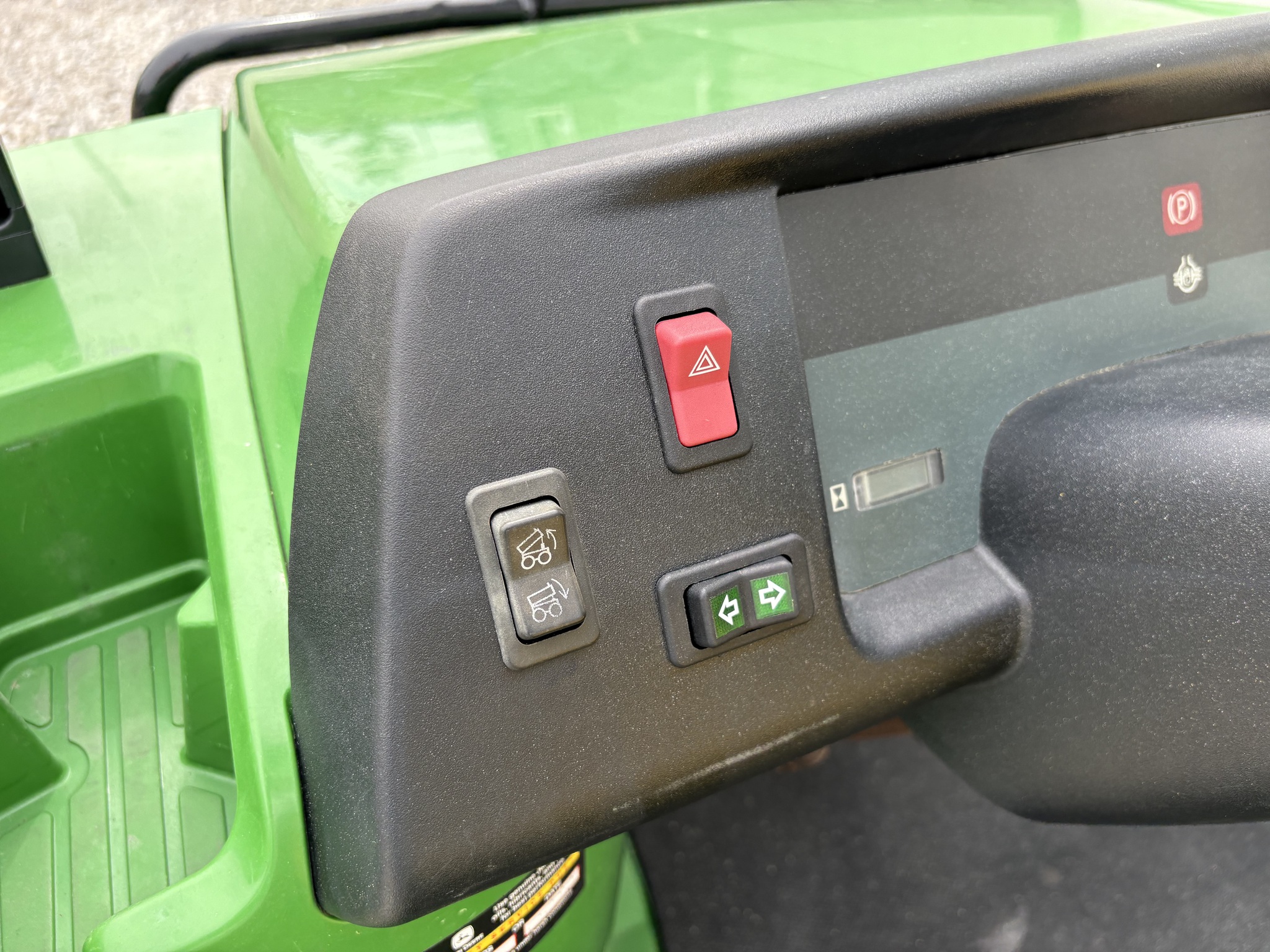 2007 John Deere TH 6X4 Image 15