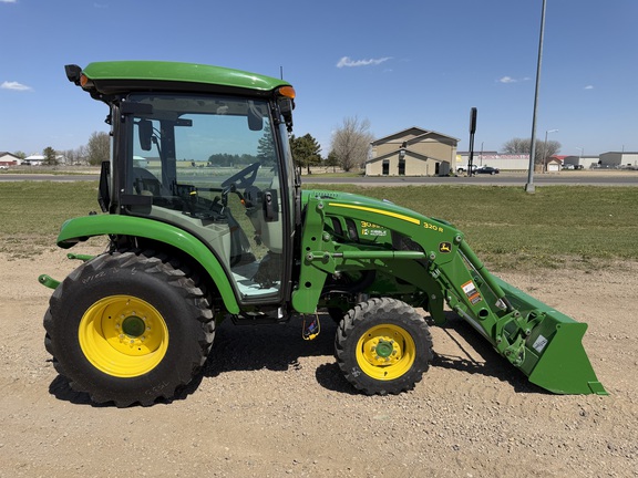 2026 John Deere 3039R - Photo2