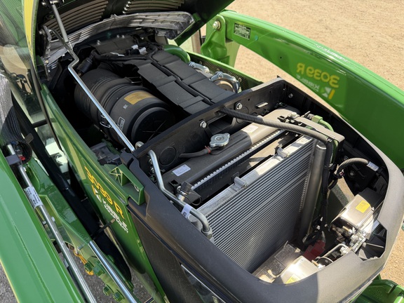 2026 John Deere 3039R - Photo21