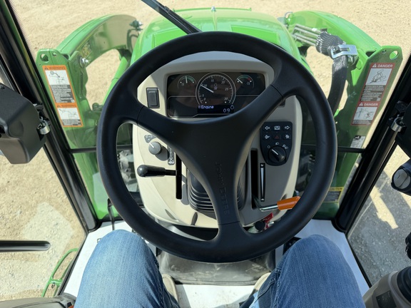 2026 John Deere 3039R - Photo28