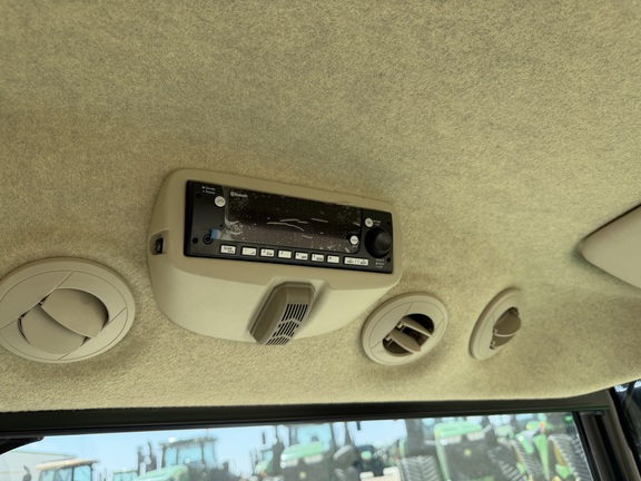 2026 John Deere 3039R - Photo30