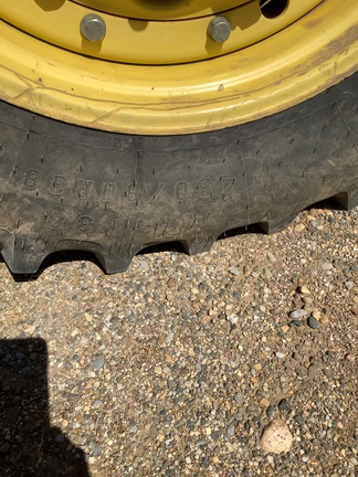 Photo of 2011 John Deere 7330