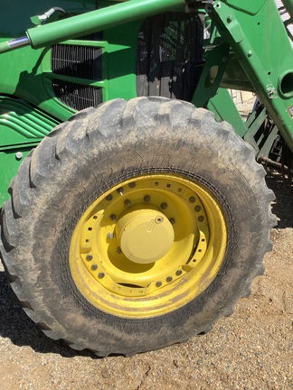 Photo of 2011 John Deere 7330