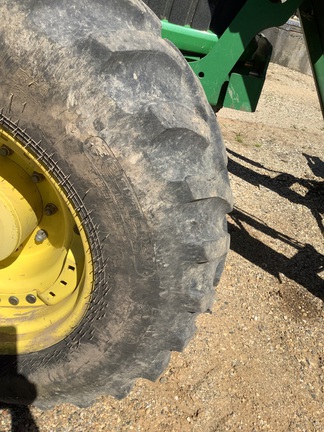 Photo of 2011 John Deere 7330