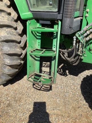 Photo of 2011 John Deere 7330