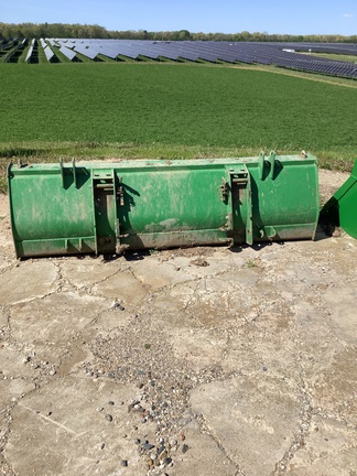 Photo of 2011 John Deere 7330