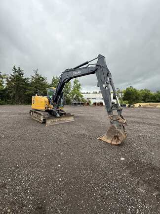 Photo of a 2021 John Deere 85G