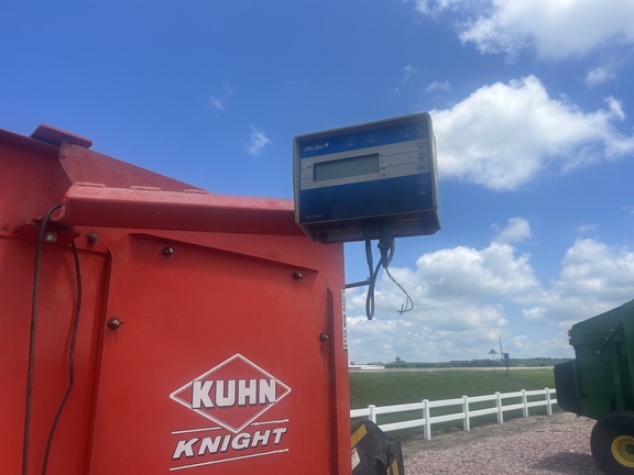 2010 Kuhn Knight 3130 (3rd thumbnail)