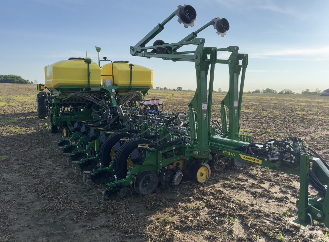 2023 John Deere 1775NT Image 17