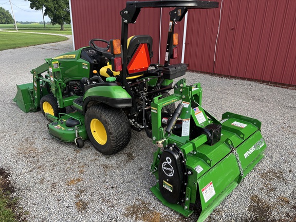 Used 2015 John Deere 1025R Compact Utility Tractors at Koenig Equipment in Botkins, OH - Photo4