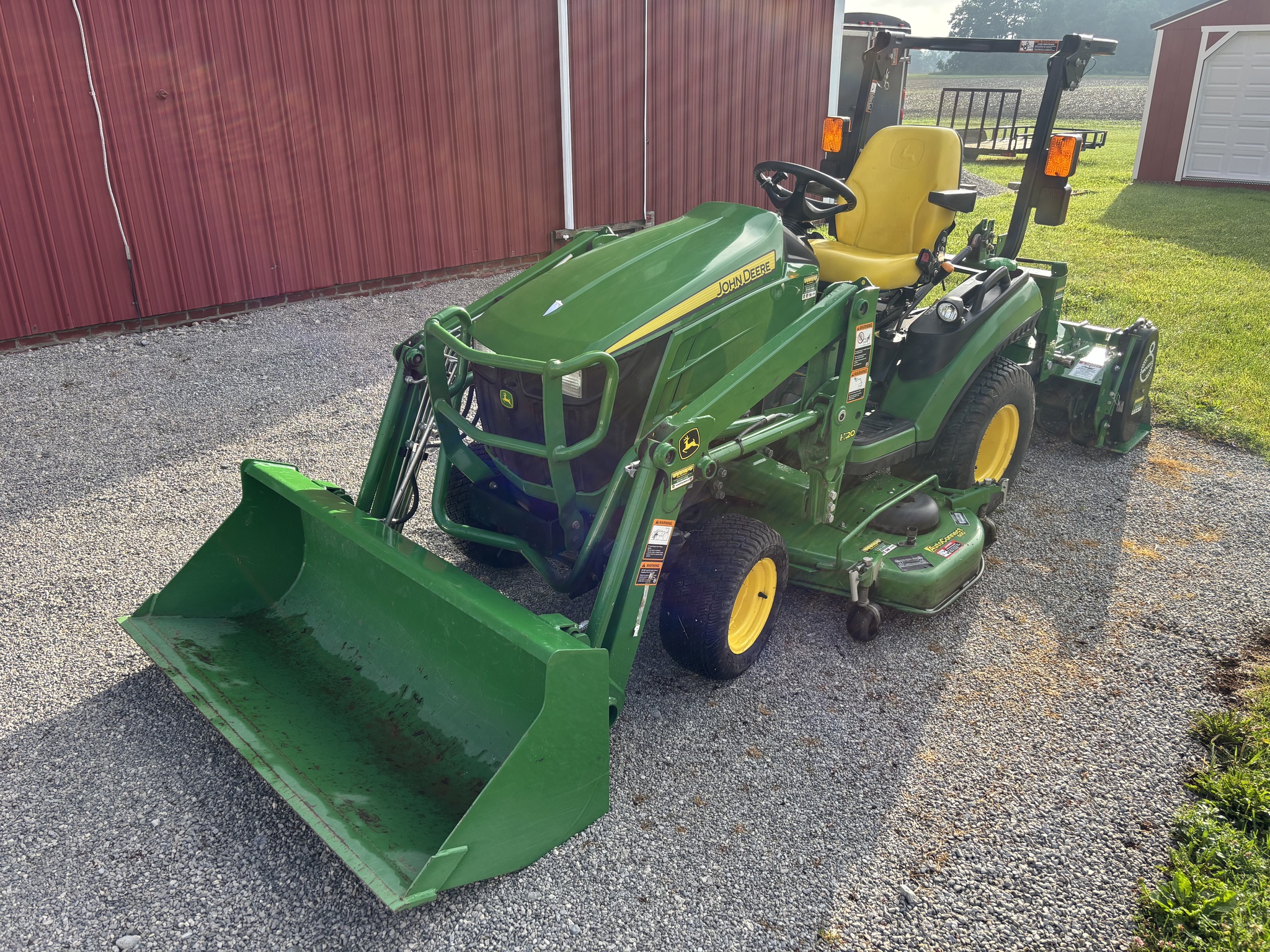 Used 2015 John Deere 1025R Compact Utility Tractors at Koenig Equipment in Botkins, OH - PhotoXL0