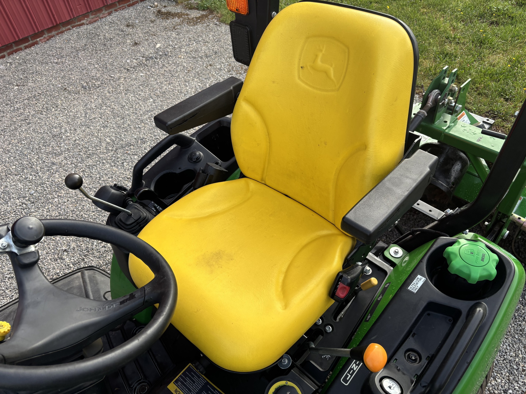 Used 2015 John Deere 1025R Compact Utility Tractors at Koenig Equipment in Botkins, OH - PhotoXL10